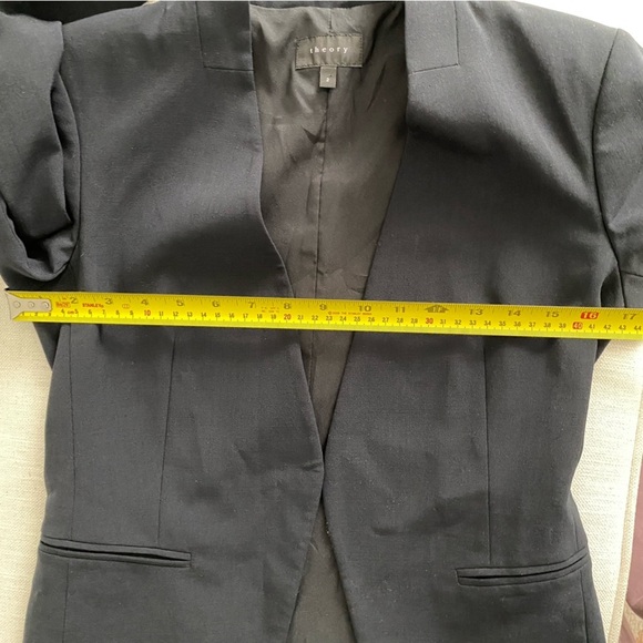 THEORY Navy Blue Fitted Fit & Flare Blazer Size 2 - Picture 2 of 9